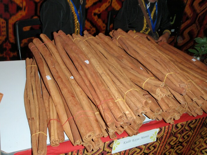 Fragrance wood Fragrance wood