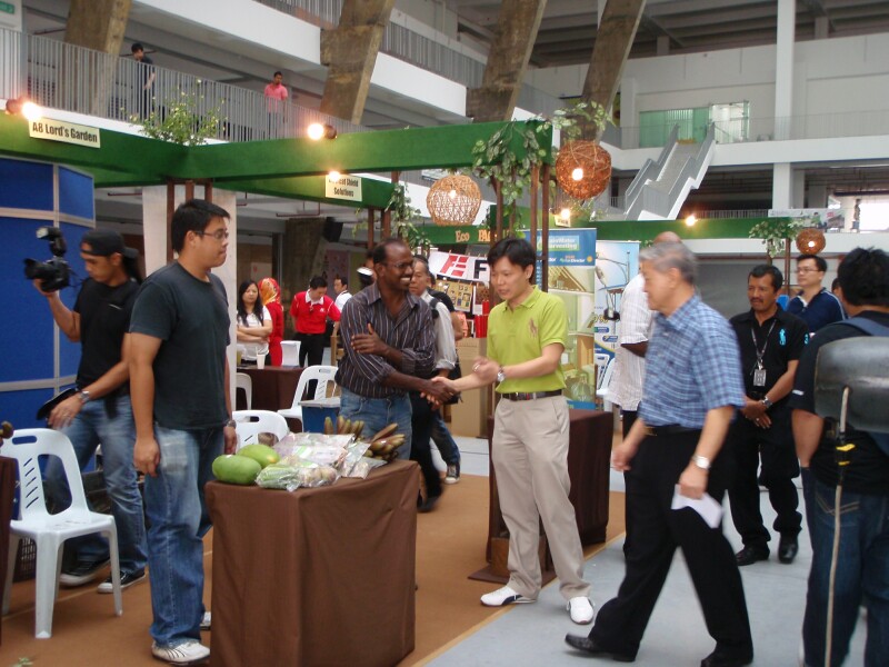 VIP customer, Dato Seri Dr Chua Soi Lek VIP customer, Dato Seri Dr Chua Soi Lek