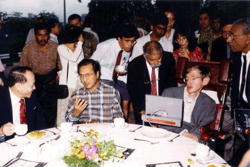StephenHawkings-73 StephenHawkings-73